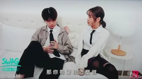女校生集体作弊娜娜用身体解决此事