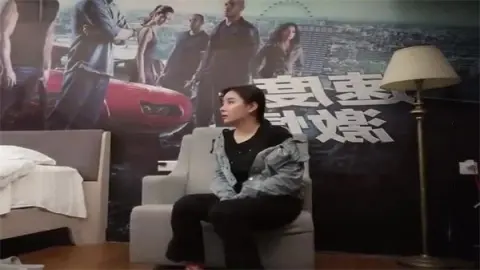 寻花代班小哥约了个牛仔外套妹子